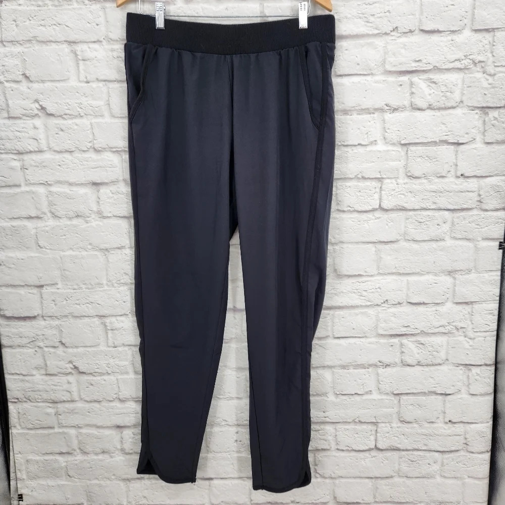 FABLETICS Black Pull On Side Slit Ankle Lightweight Pants Size Large